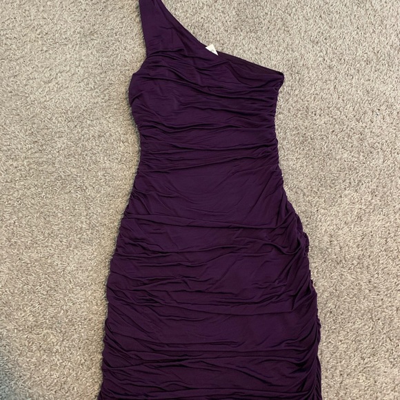 H&M One shoulder Ruching Mini - Picture 2 of 2